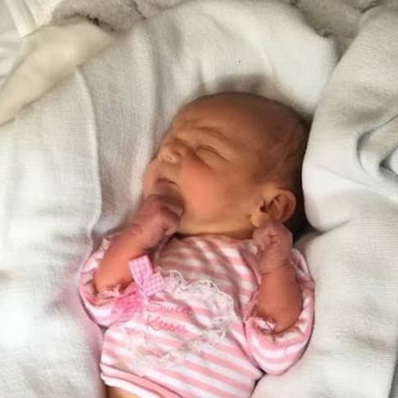 Live Flyer - Picture 7 of 7